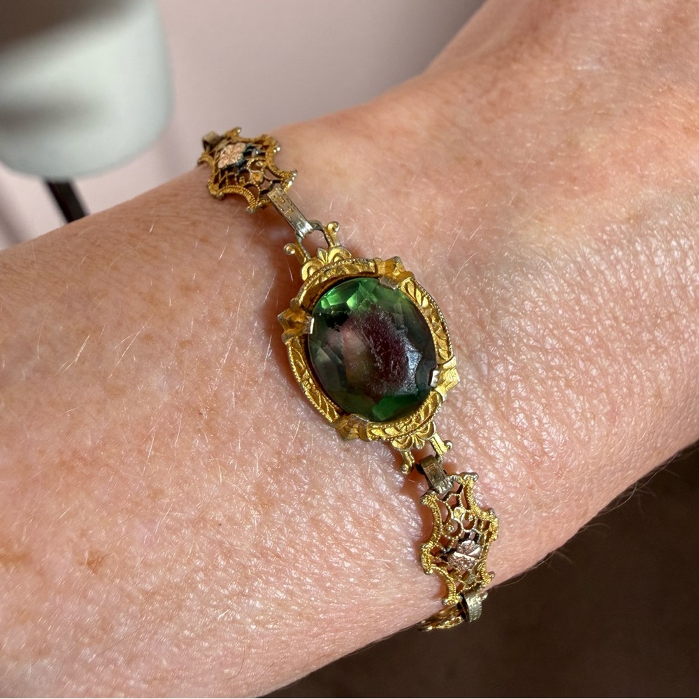 Antique Victorian Art deco Gold Filagree Green Pink iris Glass Bracelet - Picture 3 of 16